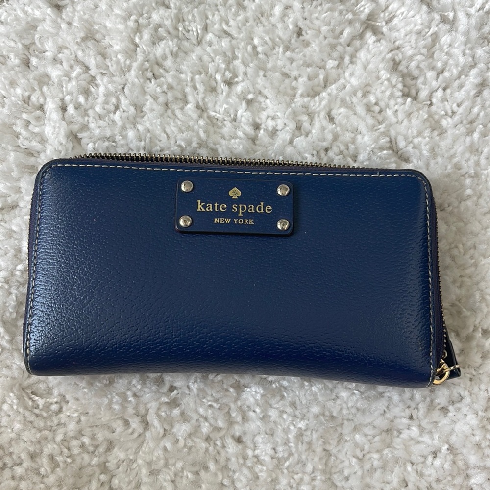 Kate Spade Women’s Blue Wallet with beige and red interior